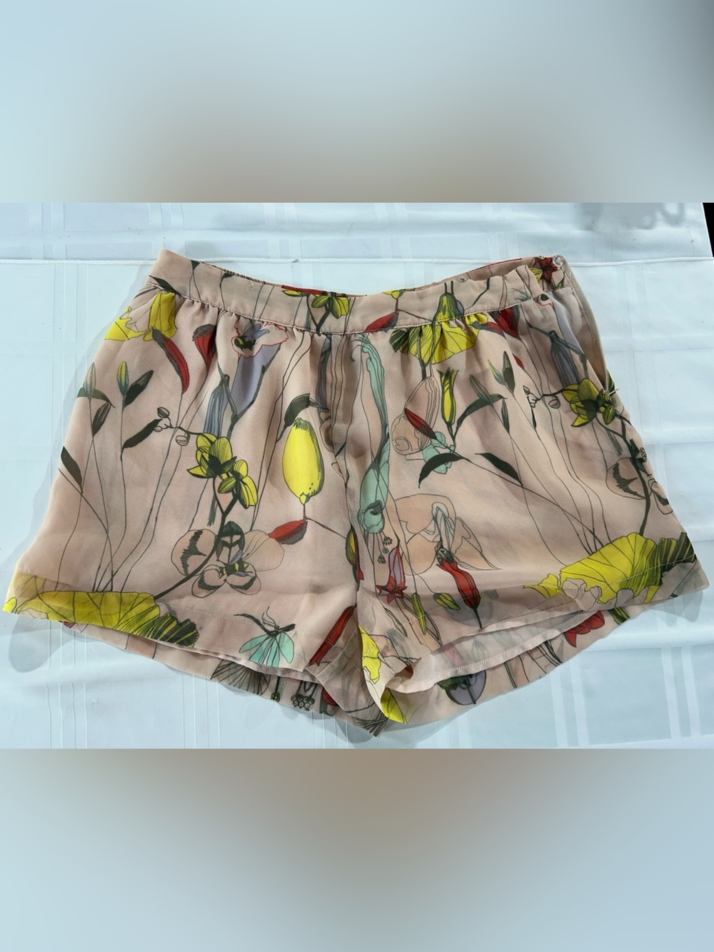 H&M Peach Floral High-Waist Women’s Shorts
